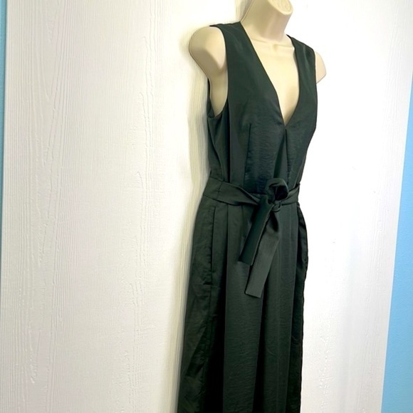 H&M - Dark Khaki Green Ankle Length Sleeveless Jumpsuit 100 % Polyester SZ 6 - Picture 5 of 12